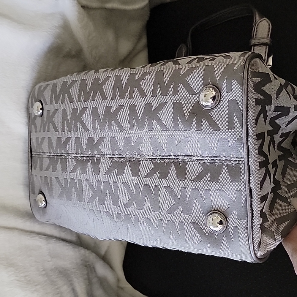 Michael Kors Satchel - Picture 3 of 6